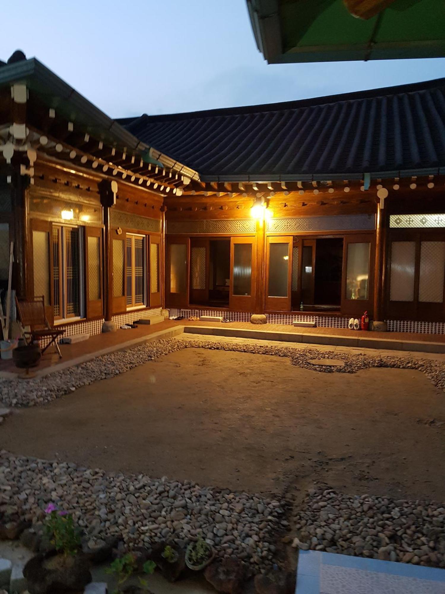 The Hanok Jeonju Buitenkant foto